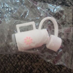White cup straw topper New